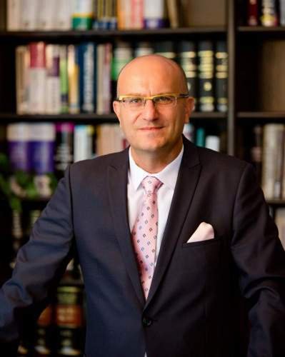 Hikmet Kasaroğlu (Managing Partner)